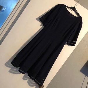 Beautiful Jessica Howard A-line navy dress
